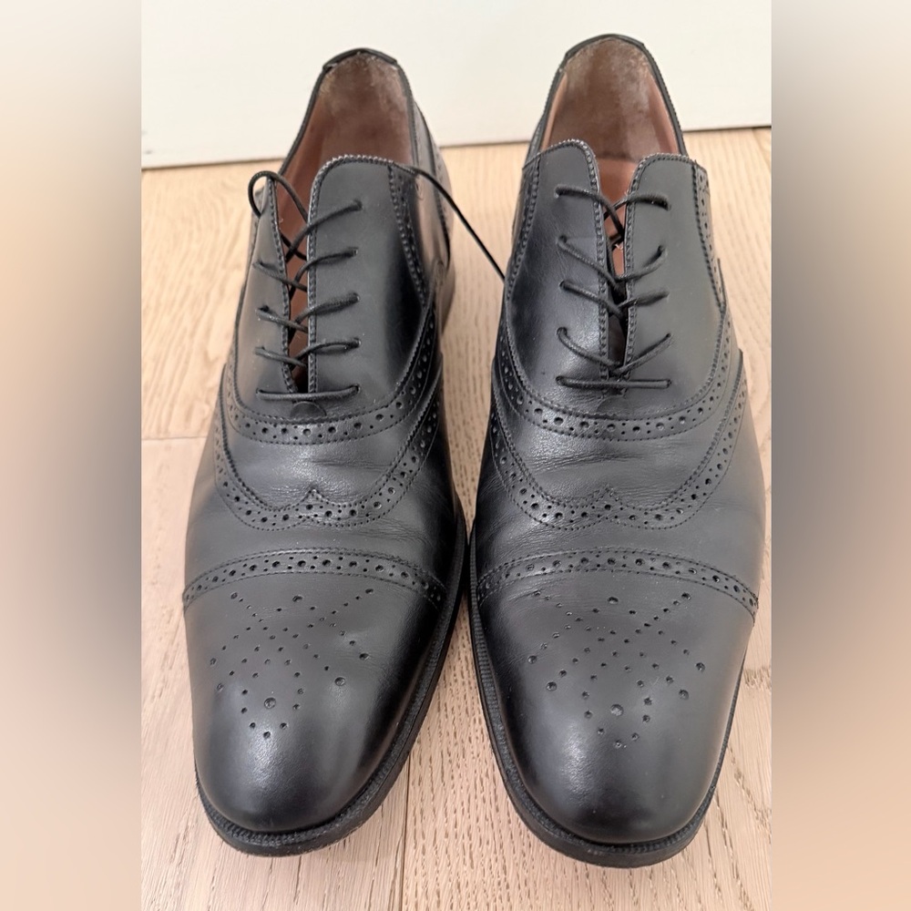 Yves Saint Laurent Black Leather Wingtip Shoes